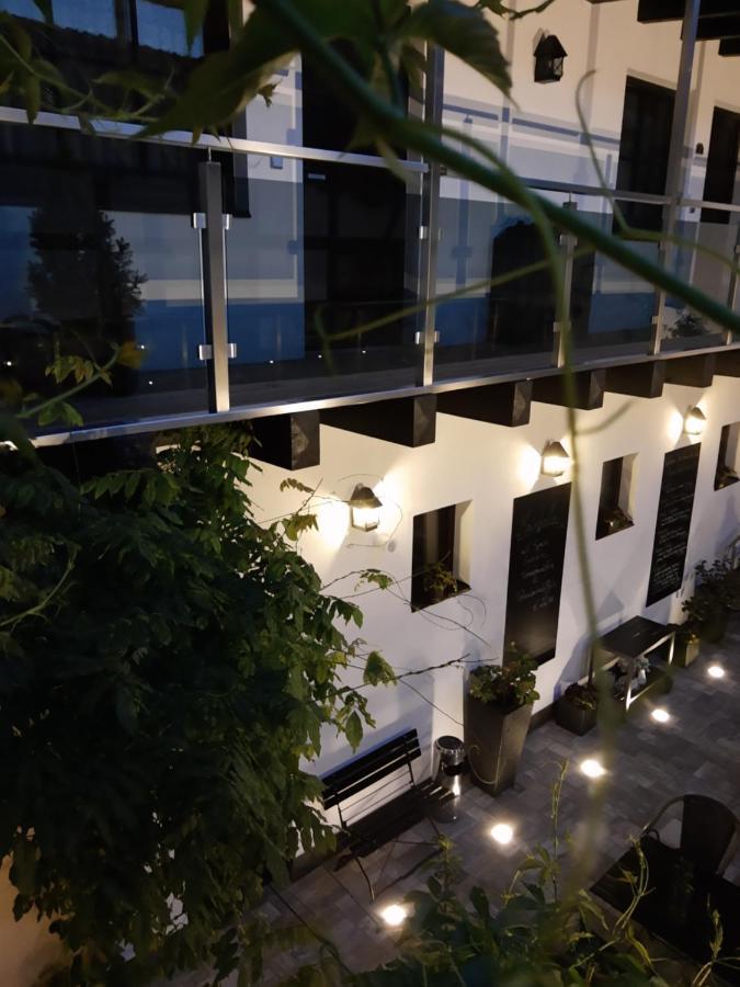 Hotel Weisses Ross Elsterwerda Exterior foto