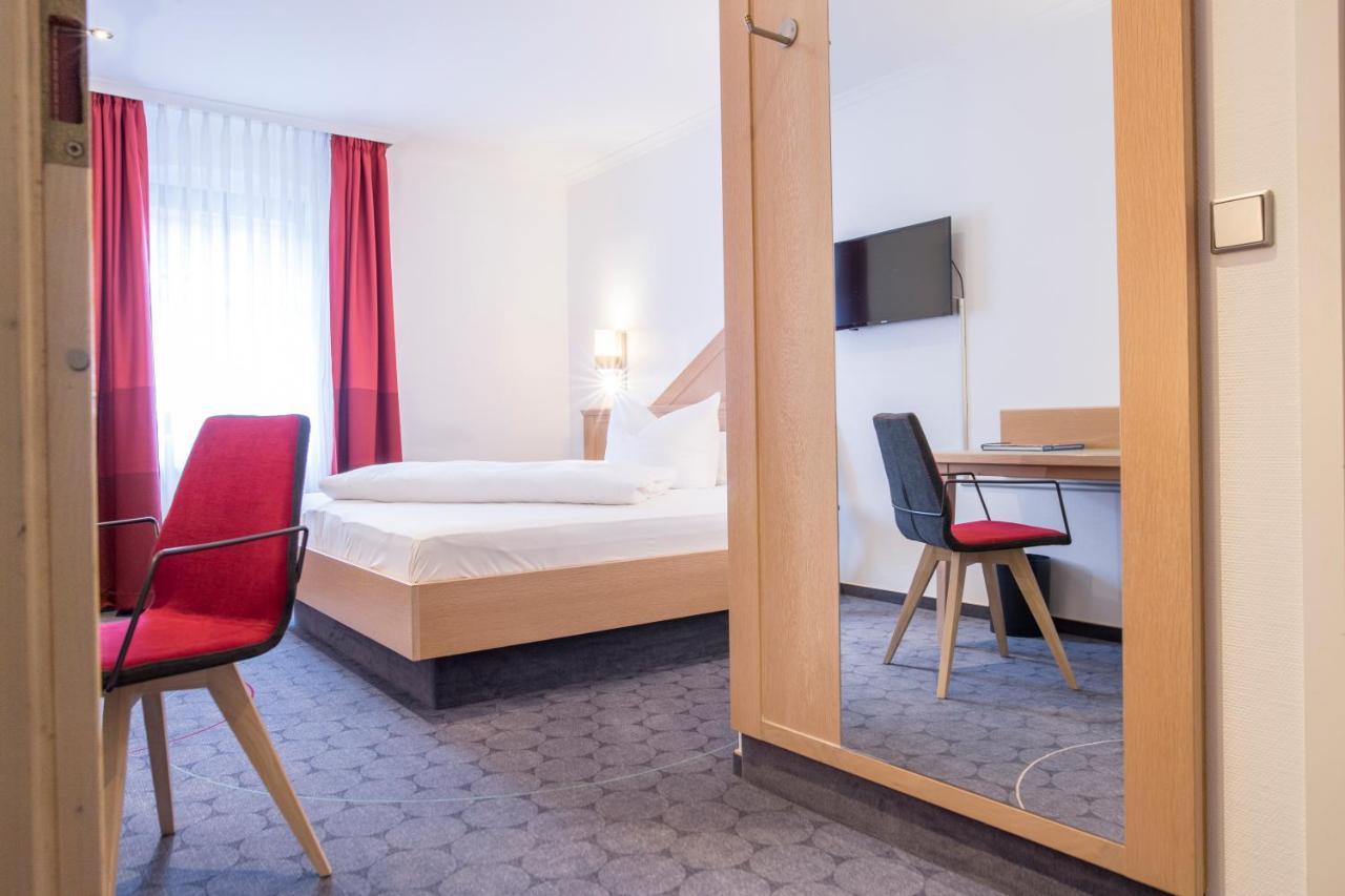 Hotel Weisses Ross Elsterwerda Exterior foto