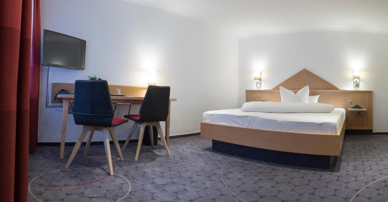 Hotel Weisses Ross Elsterwerda Exterior foto